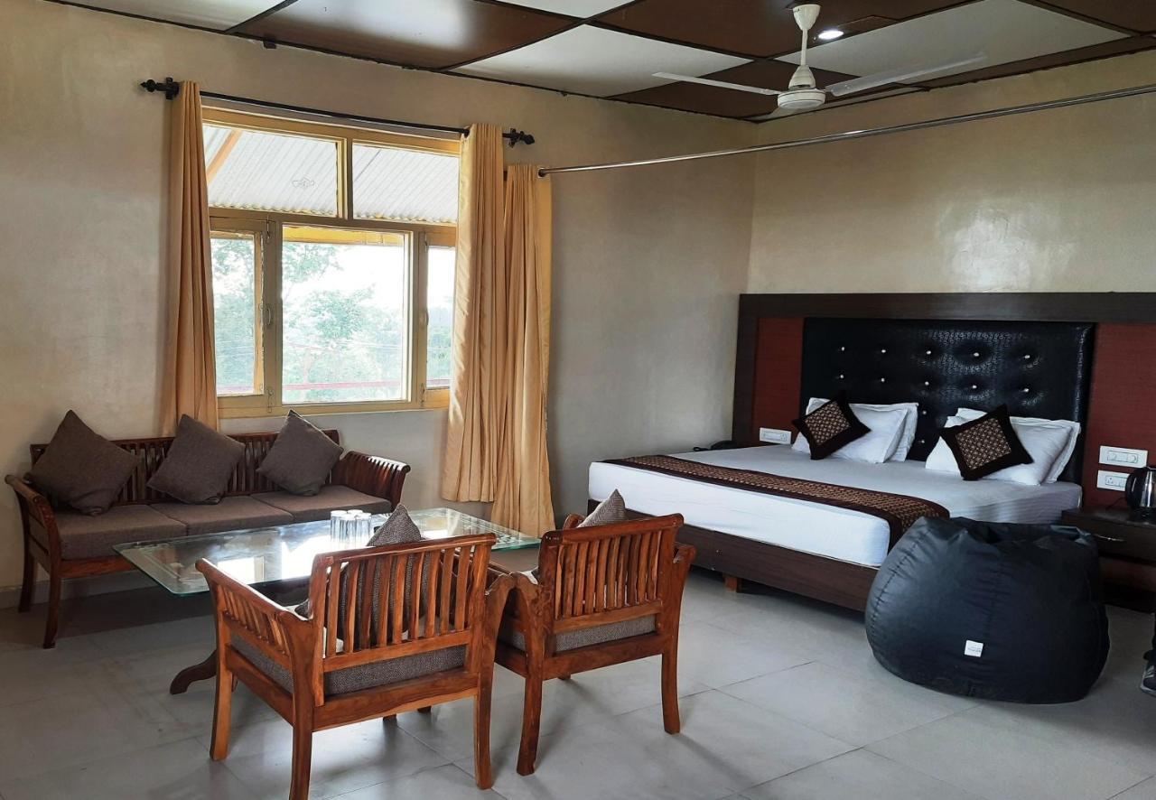Pops Resort Pālampur Exteriér fotografie