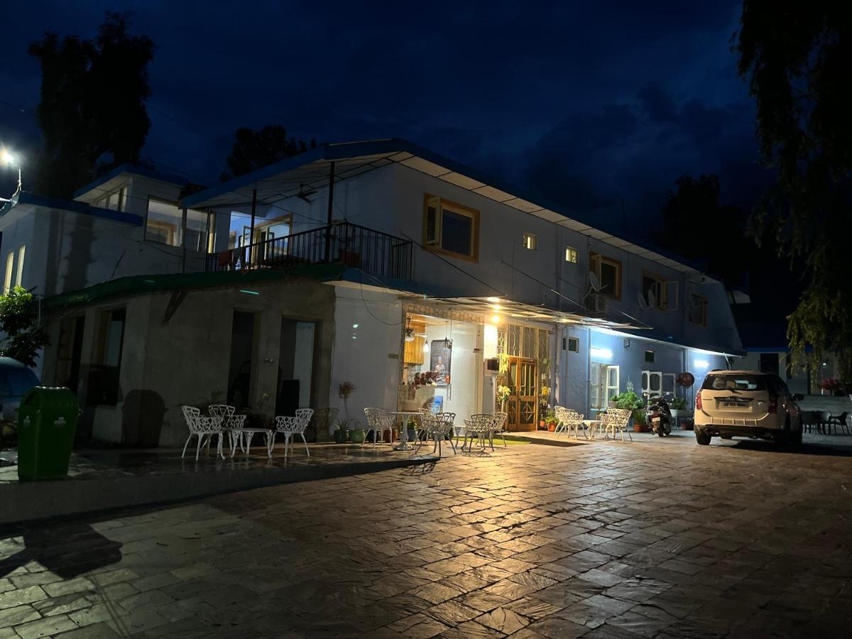 Pops Resort Pālampur Exteriér fotografie