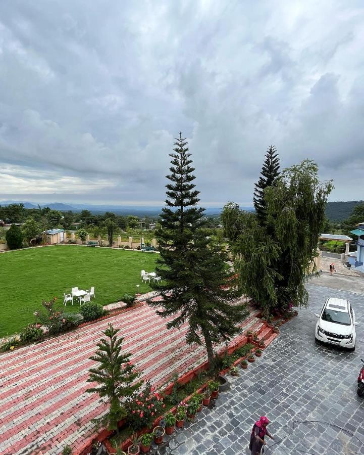 Pops Resort Pālampur Exteriér fotografie