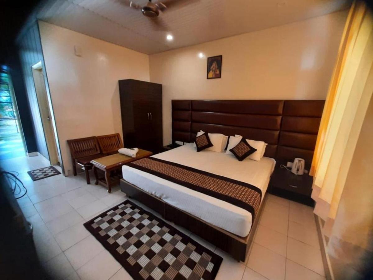 Pops Resort Pālampur Exteriér fotografie