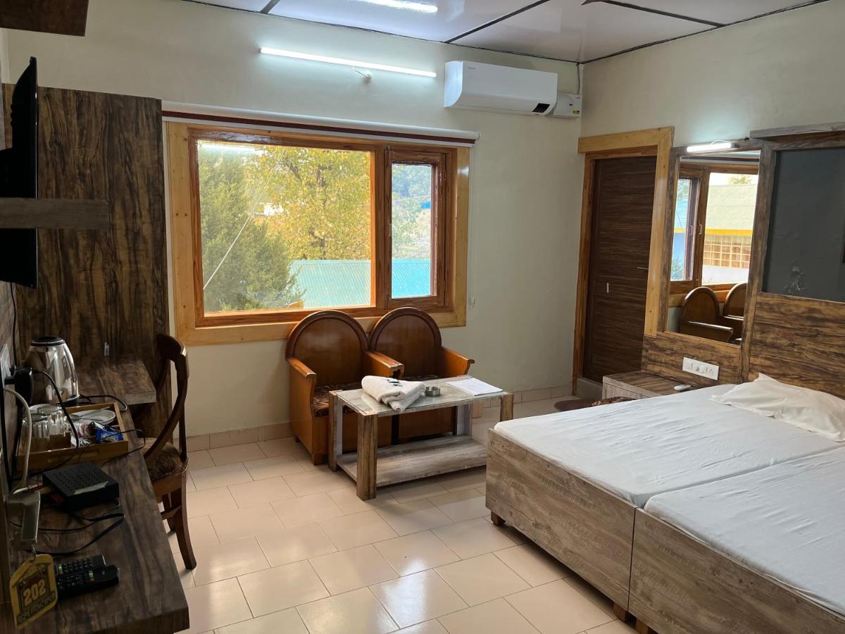 Pops Resort Pālampur Exteriér fotografie