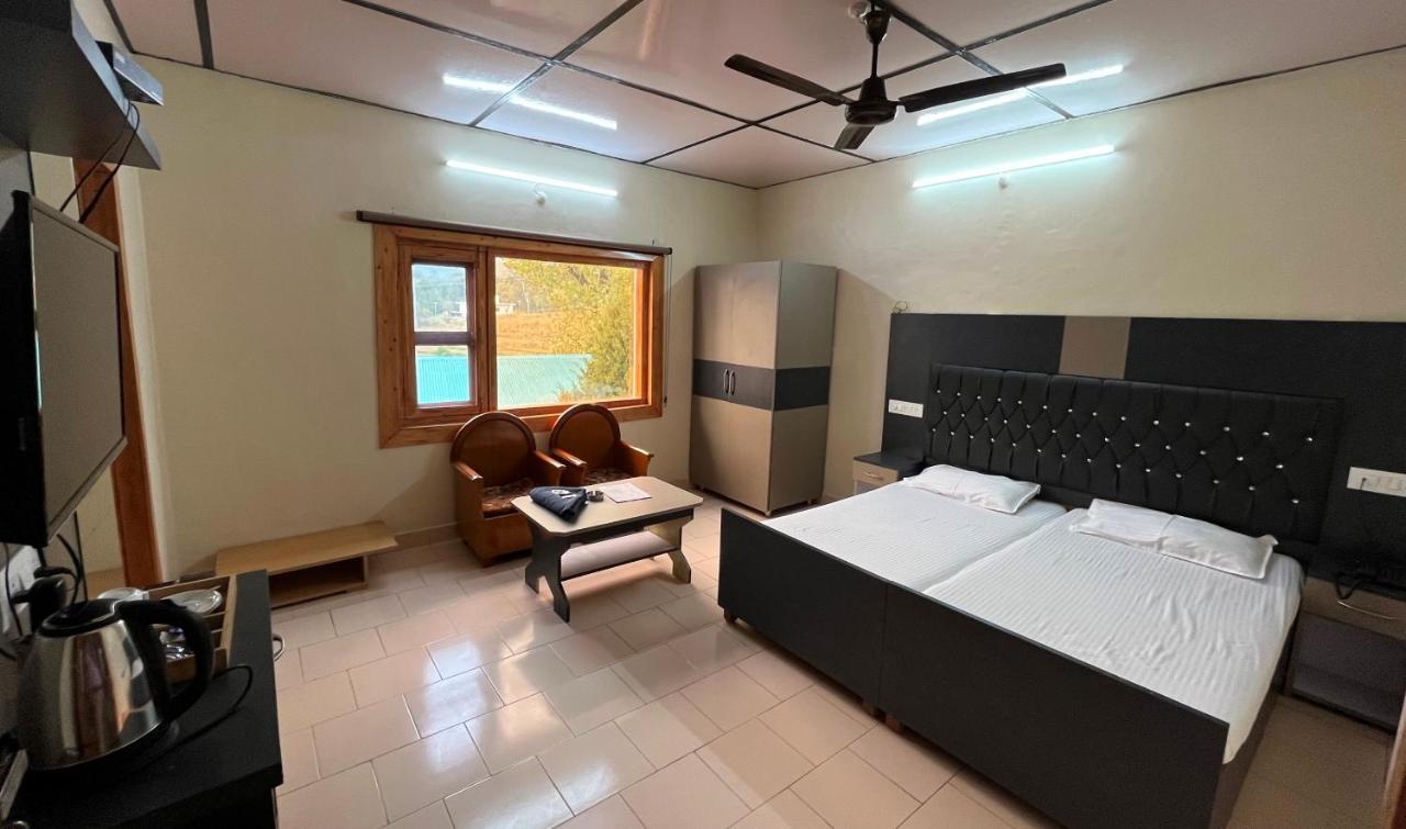 Pops Resort Pālampur Exteriér fotografie