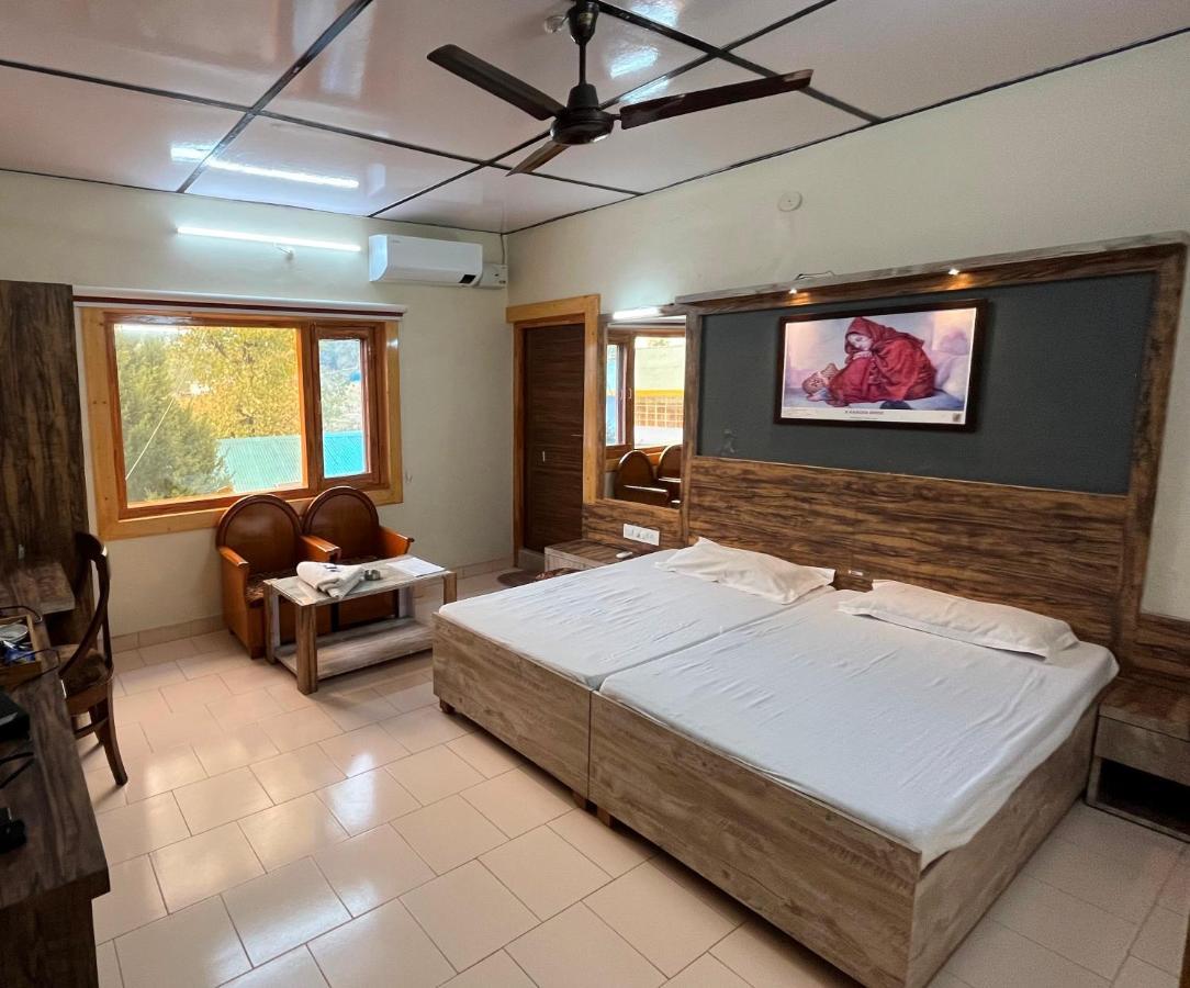 Pops Resort Pālampur Exteriér fotografie